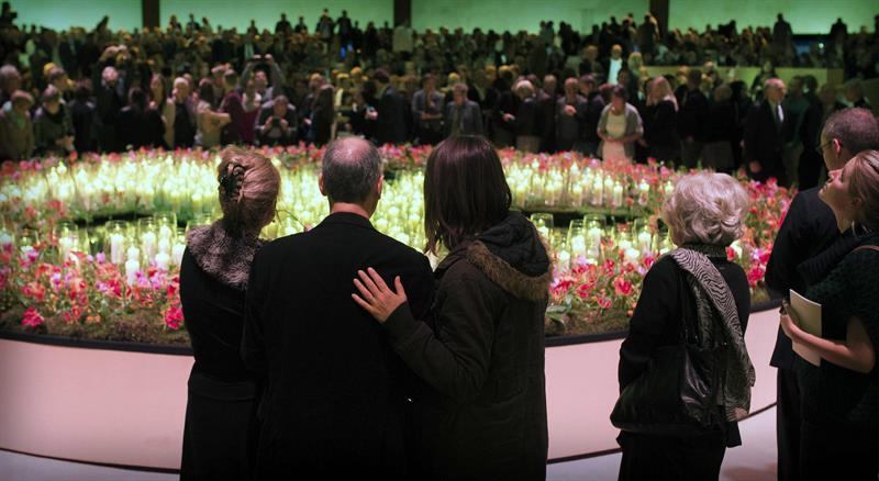 Más de 1.600 familiares recuerdan a víctimas del vuelo derribado en Ucrania
