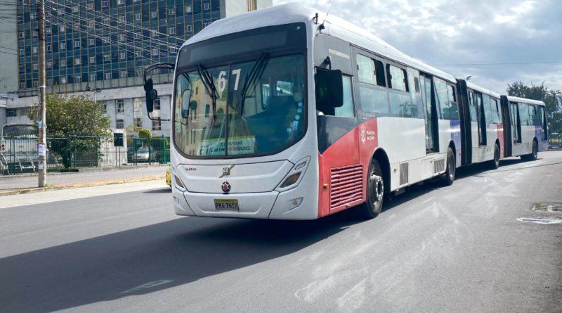 Quito: Trolebús y Ecovía operarán durante el Desfile de la Confraternidad