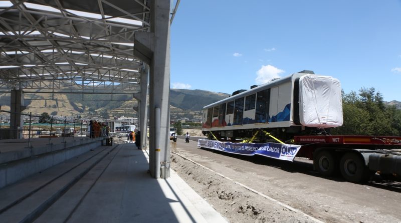 Vandalizan uno de los vagones del Metro de Quito