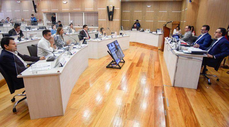 El Municipio de Quito prohíbe colocar placas con nombres de funcionarios en obras públicas