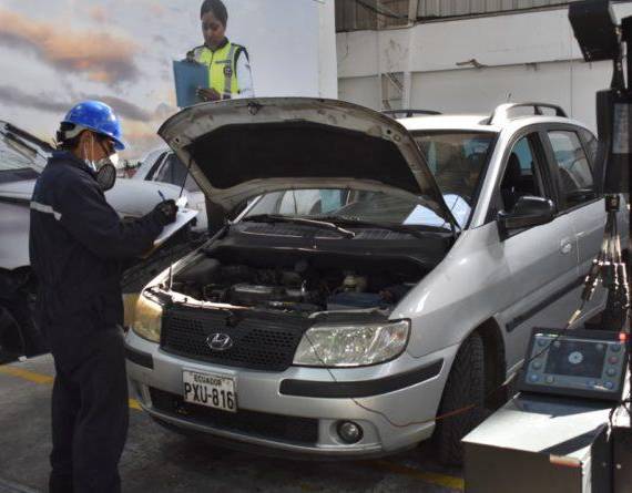 En este año, 279 388 vehículos aprobaron la Revisión Técnica Vehicular en Quito.