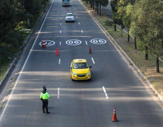 Foto referencial a controles de la agencia metropolitana de tránsito (AMT)