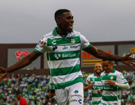 El defensa ecuatoriano fue clave en la victoria de su equipo por la Liga MX.