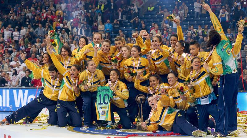 Brasil gana por primera vez el Mundial femenino de Balonmano