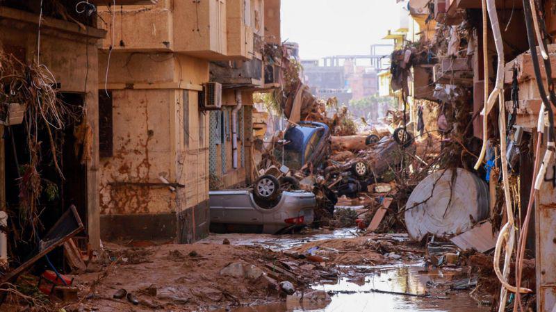 Imágenes de las devastadoras inundaciones que han dejado miles de muertos y 10 000 desaparecidos en Libia