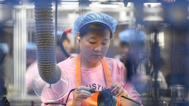 Los 3 desafíos más inminentes que enfrenta la economía mundial, según el FMI