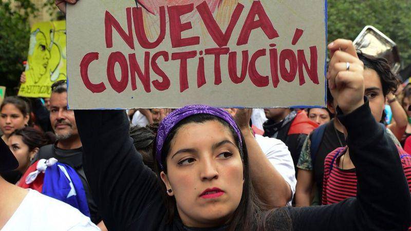 Por qué es tan polémica la Constitución de Pinochet en Chile