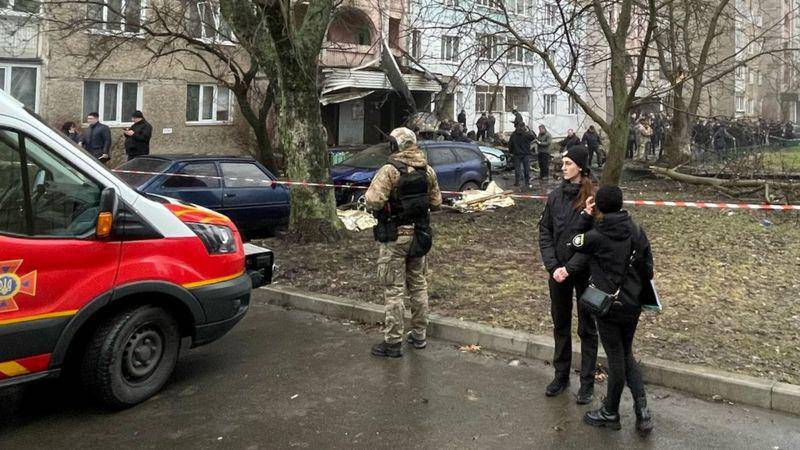 Mueren 17 personas, incluido el ministro del Interior de Ucrania, al caer un helicóptero en Kyiv al lado de una guardería