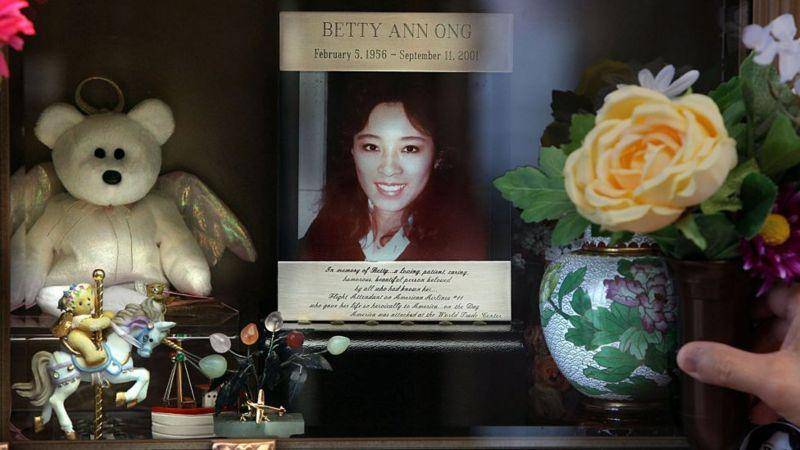 11 de septiembre: la escalofriante llamada de la azafata Betty Ong desde el primer avión que se estrelló contra las Torres Gemelas