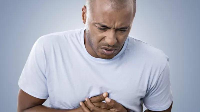 Qué es la miocarditis, por qué la asocian con el covid y las vacunas (y por qué no es alarmante)