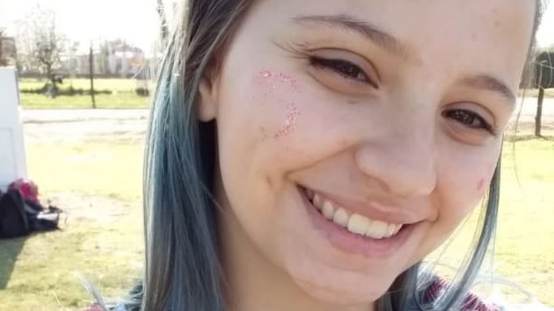 Quién era Úrsula Bahillo, la joven asesinada a puñaladas por su exnovio policía