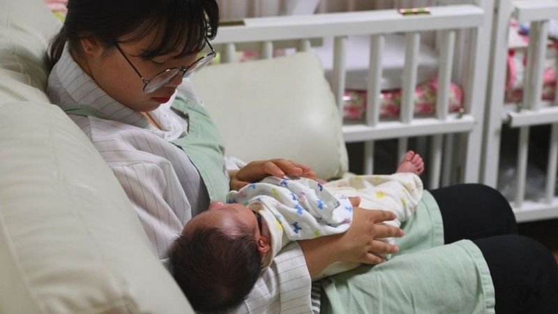 Corea del Sur registra por primera vez más muertes que nacimientos