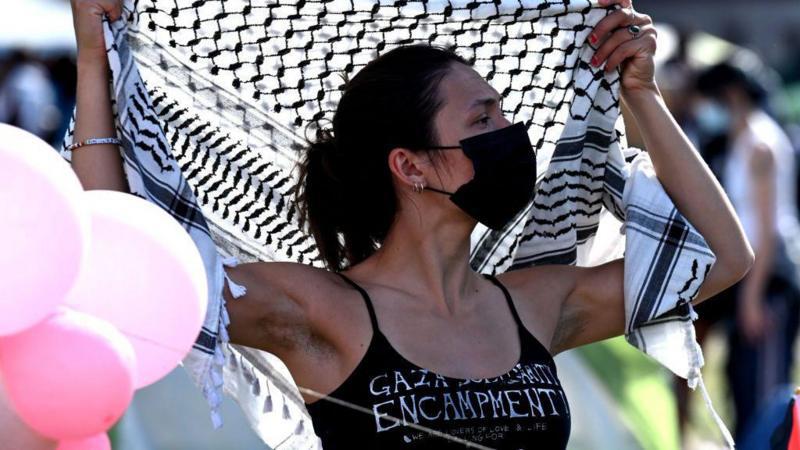 Tenemos miedo de que EE.UU. nos deporte por protestar en la universidad contra la guerra en Gaza
