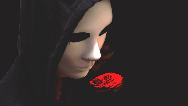 Cuál es lenguaje secreto de las sectas (y cómo ha penetrado en otras áreas inesperadas de la vida cotidiana)