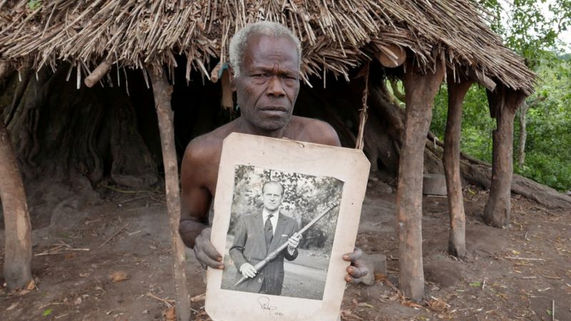 Príncipe Felipe: La tribu de Vanuatu que lamenta la muerte de su &quot;dios&quot;