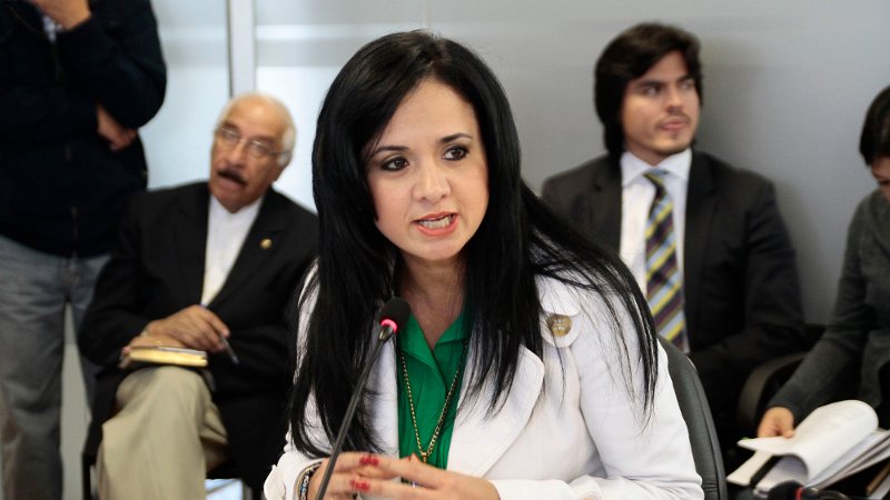 Aguiñaga, honrada por mención de Correa para candidata a Alcaldía de Guayaquil