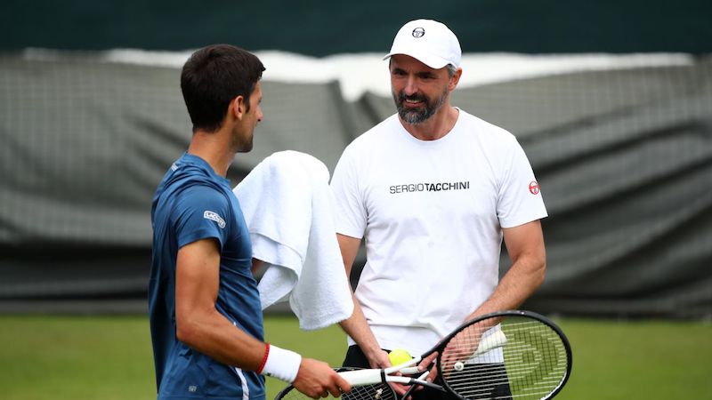 El entrenador de Djokovic, nuevo positivo por COVID-19