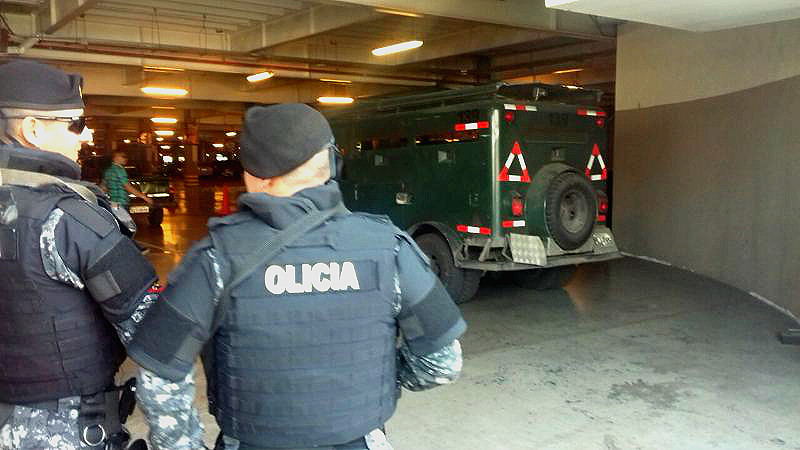 Un guardia resultó herido tras asalto a blindado en el City Mall