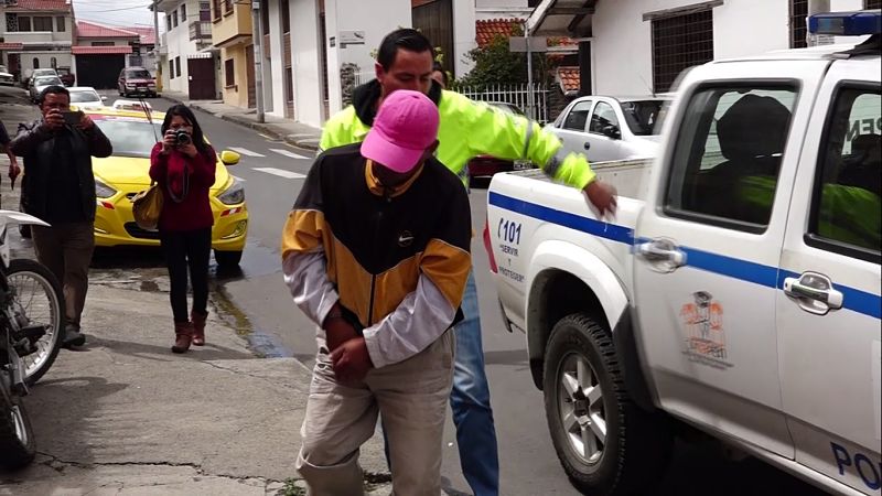 Acusan a hombre de violar a su hija menor en Cuenca