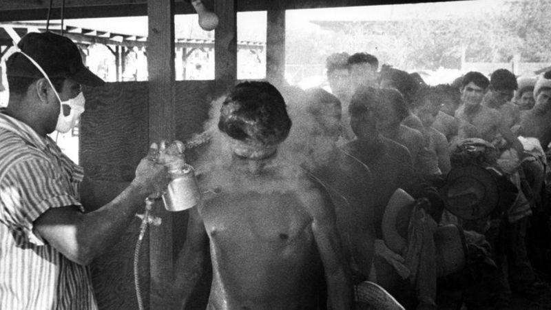 El gas usado para desinfectar a mexicanos en EE.UU que sirvió como ejemplo a la Alemania nazi