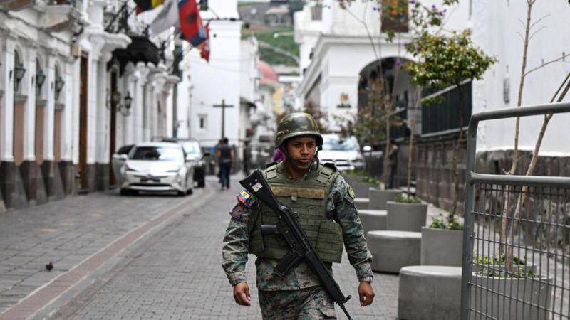 5 cosas que los países de América Latina pueden aprender de la crisis de seguridad en Ecuador, según expertos