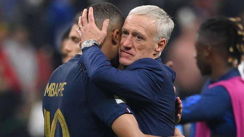 Deschamps no desvela su futuro en la selección