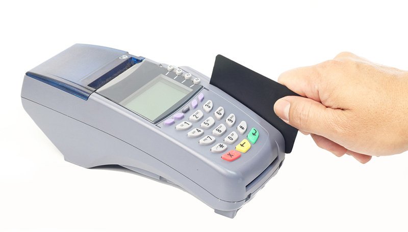 Inician procesos para sancionar a bancos por cobros