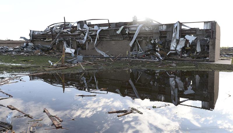 Tornado de Oklahoma arrasó todo lo que estaba a su paso