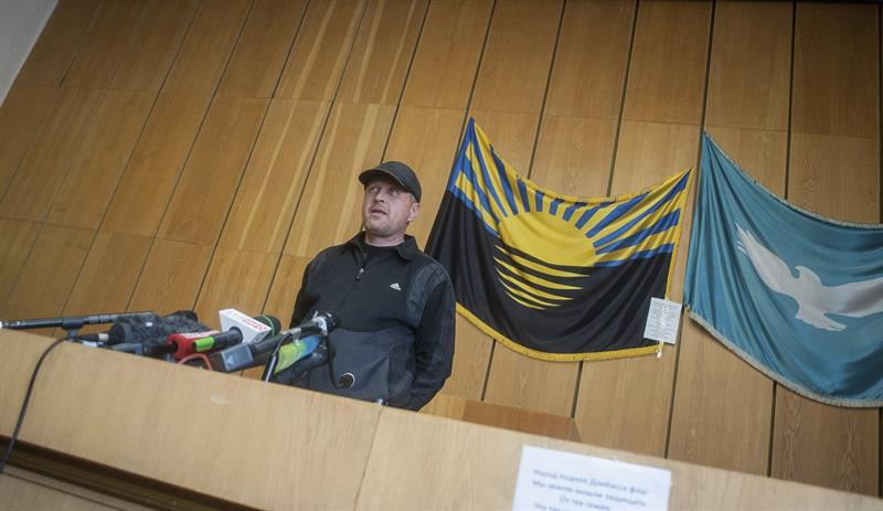 Grupos prorrusos desoyen ultimátum de Kiev y toman nuevas sedes oficiales