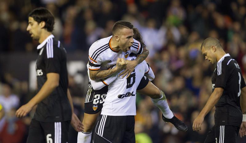 Valencia vence al Real Madrid y termina con su histórica racha de triunfos