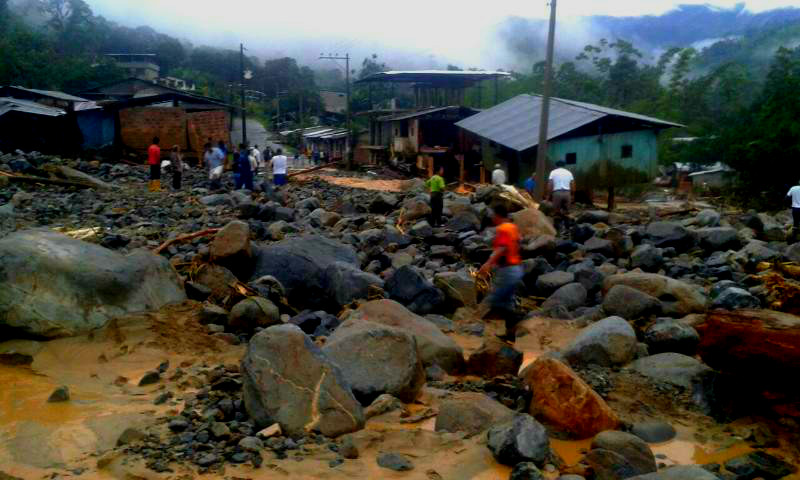 80 viviendas afectadas en Echeandía por el desbordamiento del río Camarón