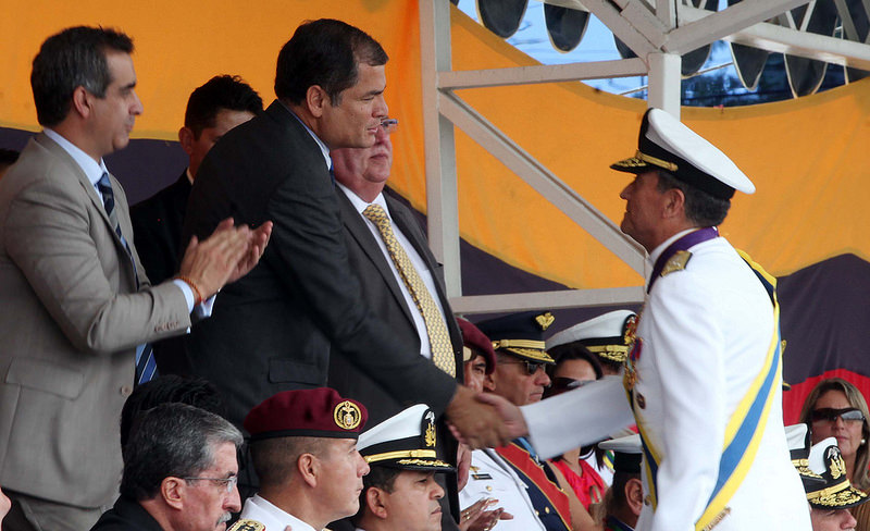 Prensa es corresponsable de lo ocurrido el 30 de septiembre, según Correa