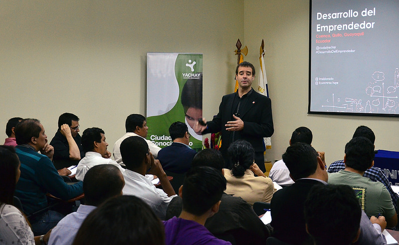 144 estudiantes inician año lectivo en Yachay