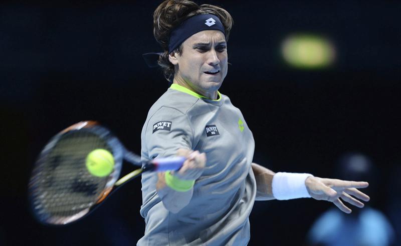 Nadal arrolla a Ferrer en la Copa de Maestros