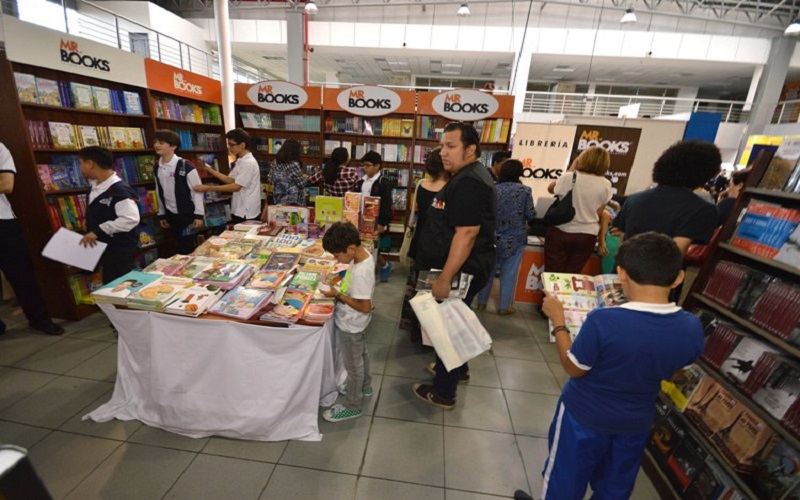 54 escritores invitados en la Feria del Libro en Guayaquil