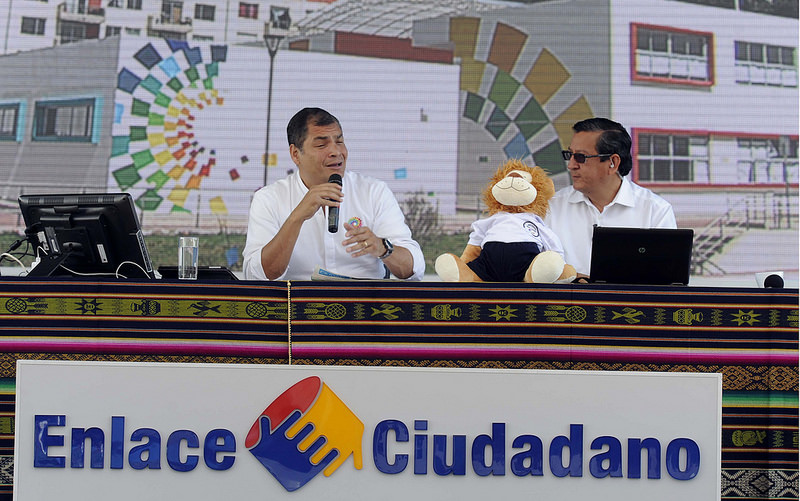 Correa destaca fallo que abre camino a reelección indefinida en Ecuador