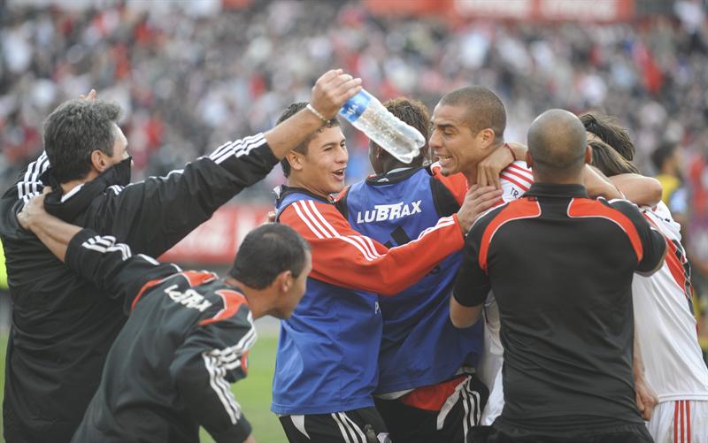 Trezeguet devuelve a River Plate a la primera división