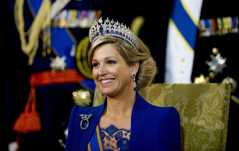 Holanda festeja en la calle a sus nuevos reyes
