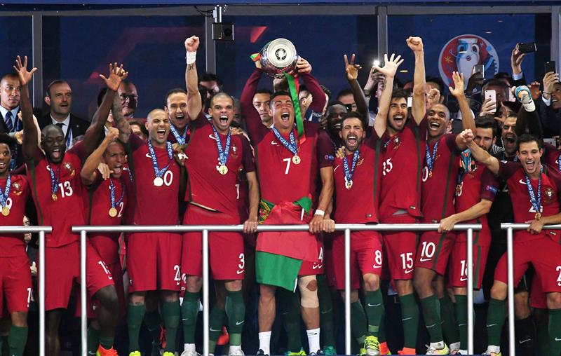 Portugal deja fuera del Mundial a una promesa y un histórico