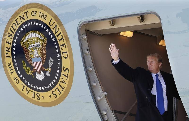 Trump llega a Vietnam para segunda cumbre con Jong Un