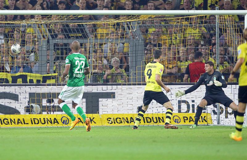 Gol de Lewandowski da el triunfo al Borussia Dortmund