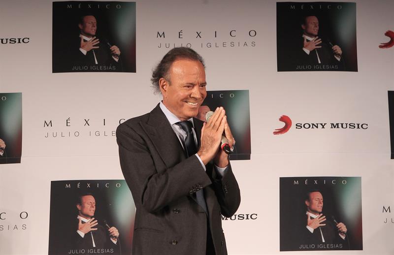 Julio Iglesias anuncia que su último disco se llamará &#039;México&#039;