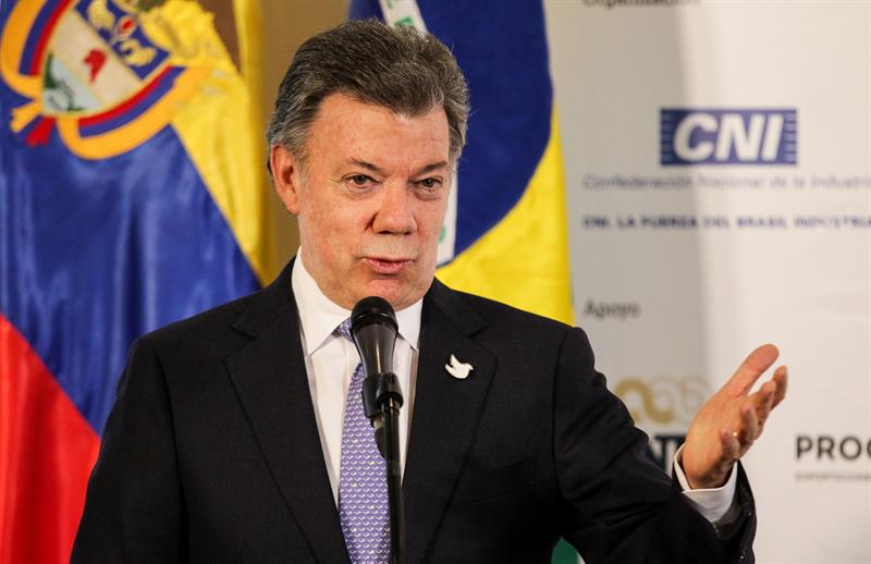 Gobierno colombiano desmiente que acuerdo con FARC incluya proceso a expresidente Uribe