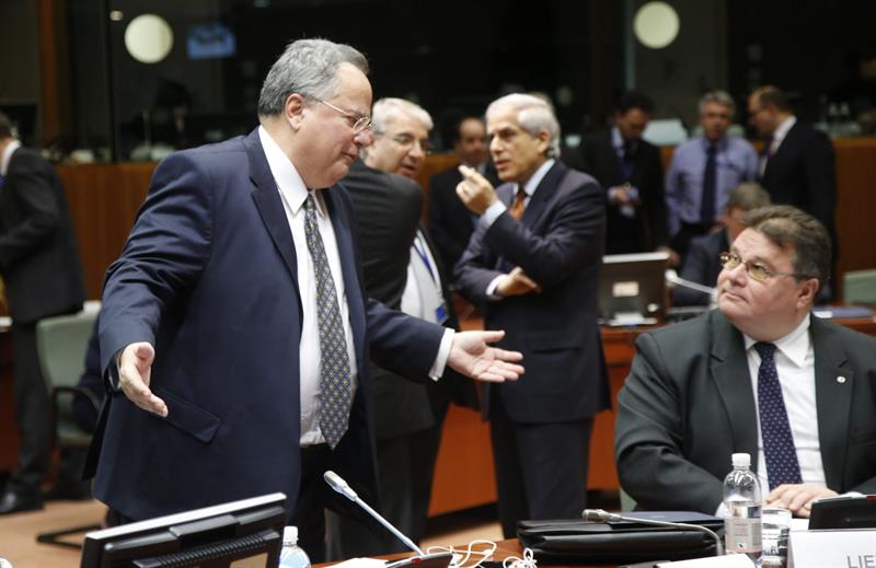 Ministros de UE acuerdan más sanciones, pero condicionan su aplicación