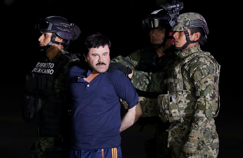 México extradita a &quot;El Chapo&quot; Guzmán a una cárcel en Estados Unidos