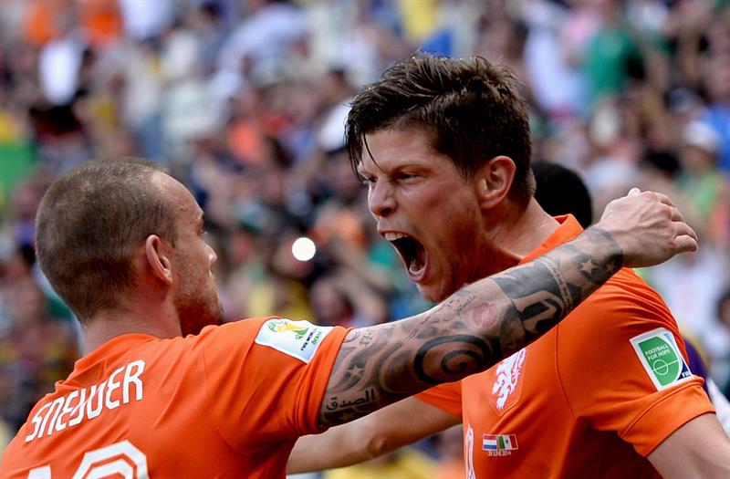 Sneijder y Huntelaar prolongan, de forma cruel, la maldición de México