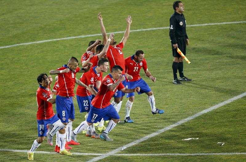 Chile levanta su primera Copa América