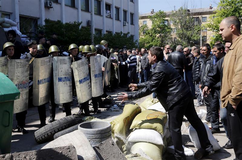 Ucrania se debate entre una insurrección armada y la guerra civil