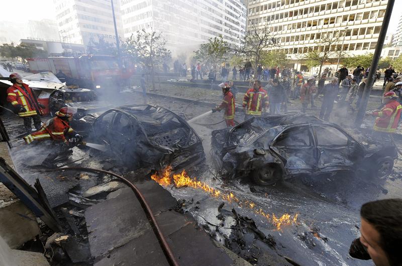 5 muertos y más de 50 heridos en atentado con coche bomba en Beirut