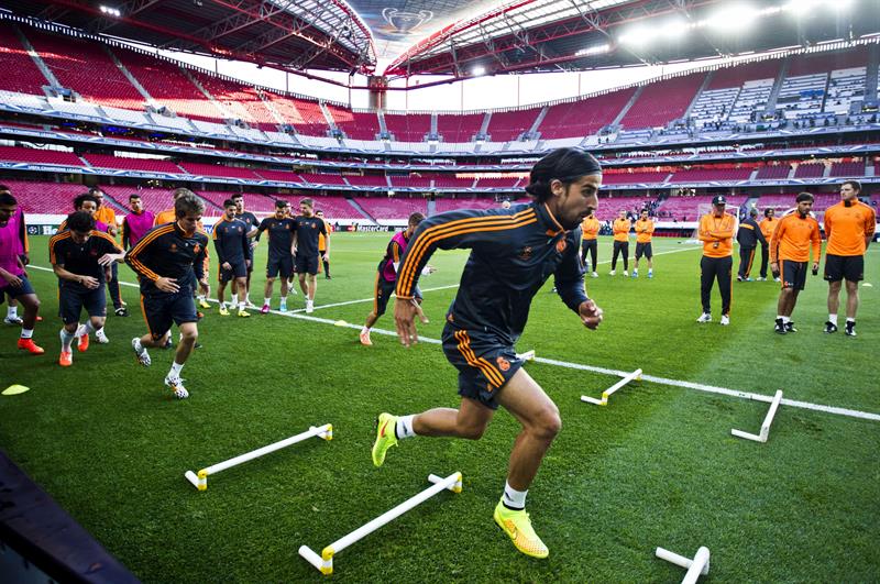 Benzema completa el último entrenamiento; Pepe deja más dudas